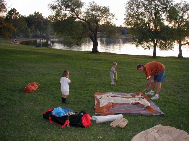 2002/11(November)/Camping/640x480_2002-11-09-Inks-Lake-Camping-10-Chance-Travis-Kalyani-tent.JPG