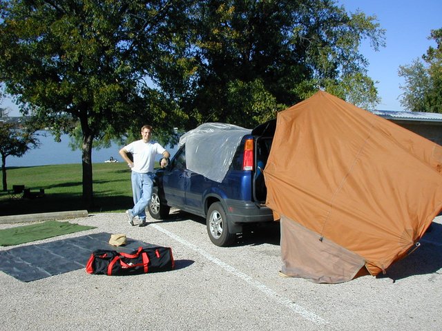 2002/11(November)/Camping/640x480_2002-11-10-Ink-Lake-Camping-20-Ben-tent-drying.JPG