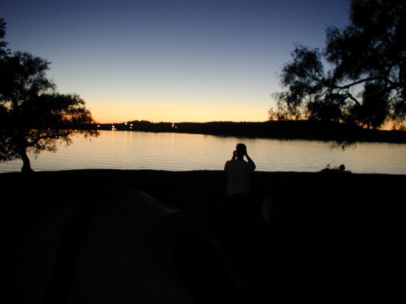 2002/11(November)/Camping/800x600_2002-11-09-Inks-Lake-Camping-11-Ben-sunset.JPG