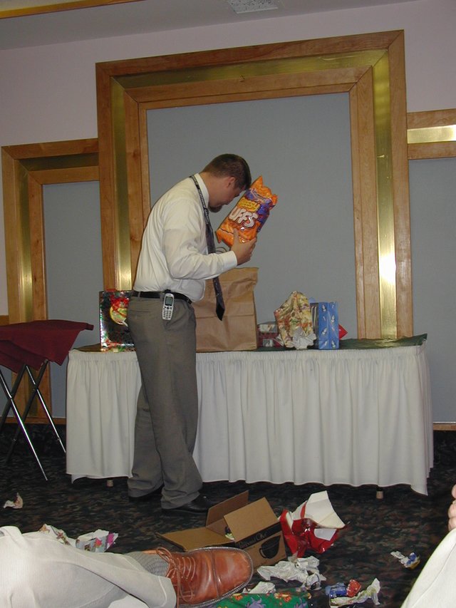 2002-12-18-AAC-Xmas-gifts-10--James-redneck-package.JPG
