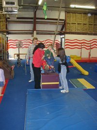 2002-12-07-Aaron-bday-14-Chance-rope.JPG