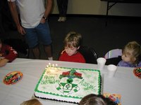 2002-12-07-Aaron-bday-46-cake.JPG