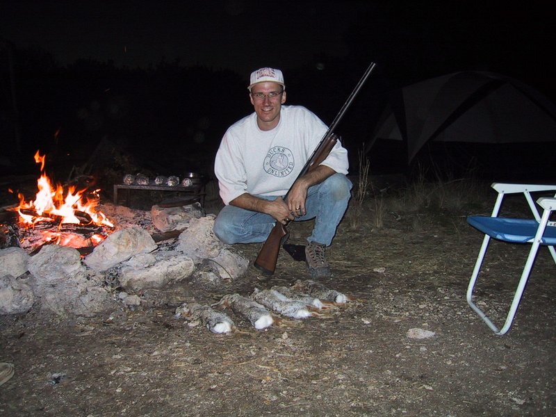 2002/12(December)/Hunting-Camping/800x600_2002-12-12-Texas-Hunting-23-Travis-rabbits.jpg