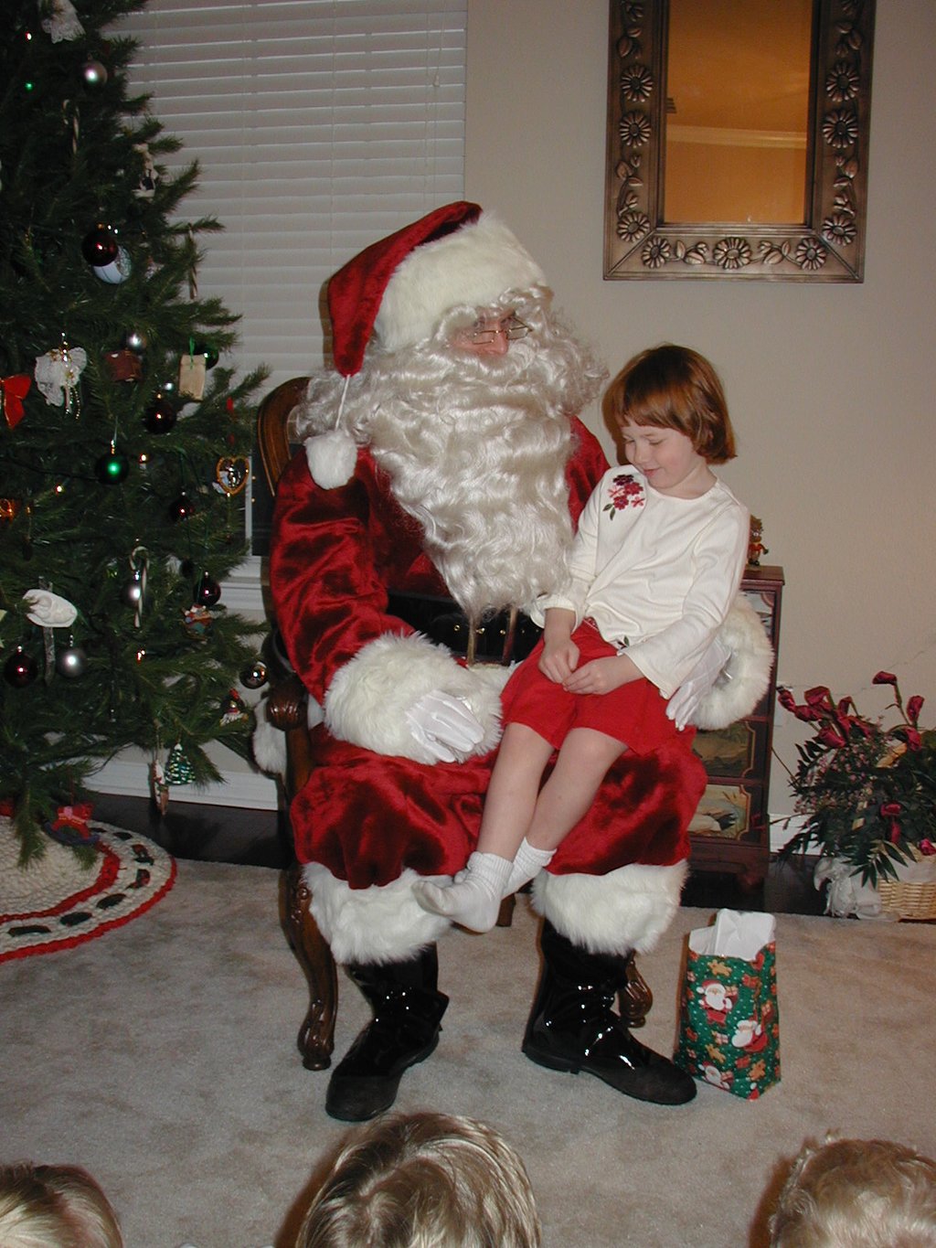 2002/12(December)/Maddox-Xmas-Party/1024x768_2002-12-08-Maddox-Party-17-Santa-Brynn.JPG
