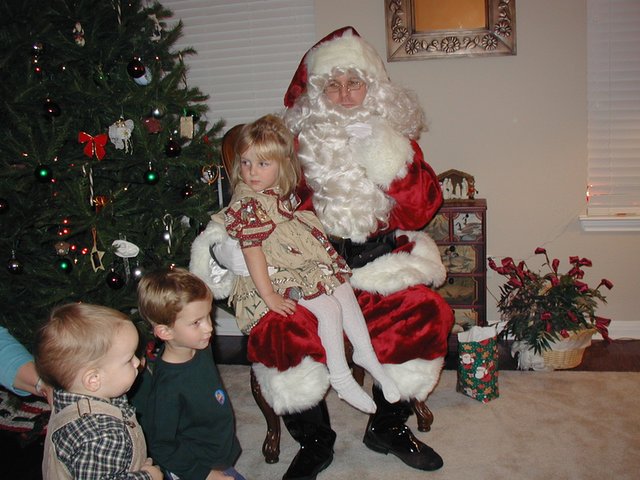 2002-12-08-Maddox-Party-08-Santa-Case-Chance-McKenzie.JPG