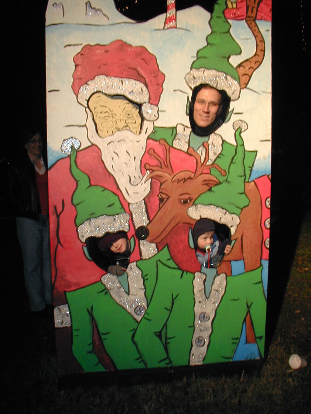 2002/12(December)/Trail-of-Lights/1024x768_2002-12-12-Trail-of-Lights-09-Travis-Chance-Dax.JPG