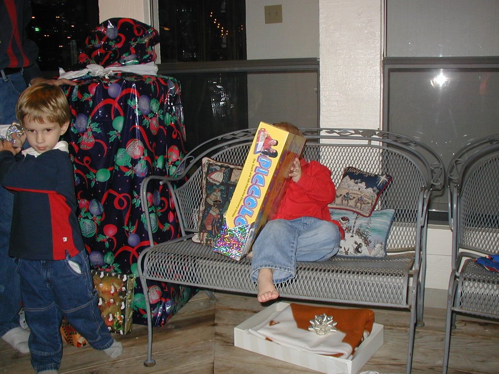 2002/12(December)/Xmas/1024x768_2002-12-24-Xmas-35-Vale.JPG