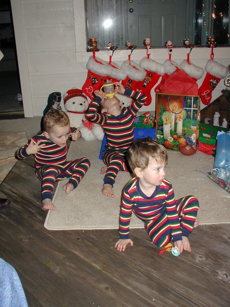 2002/12(December)/Xmas/800x600_2002-12-24-Xmas-49-Chance-Dax-Vale.JPG