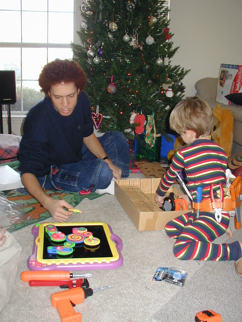 2002/12(December)/Xmas/800x600_2002-12-25-Xmas-10-Mark-Chance.JPG