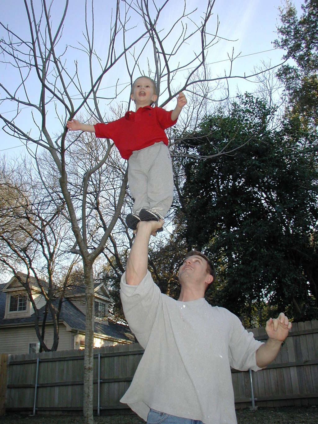 2002/Best/1024x768_2002-02-25-16-Chance-Justin-stunting.JPG
