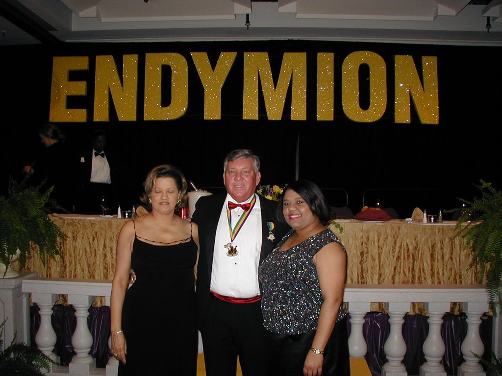 2003-01-18-CoronationBall-12-Sybil-Randy-Monique.JPG