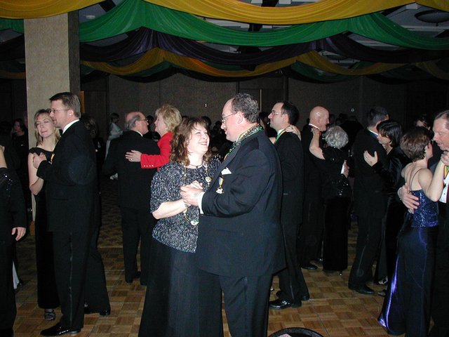 2003-01-18-CoronationBall-21-John-Leslie.JPG