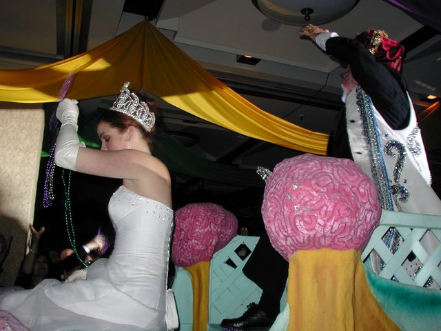 2003-01-18-CoronationBall-27-parade.JPG