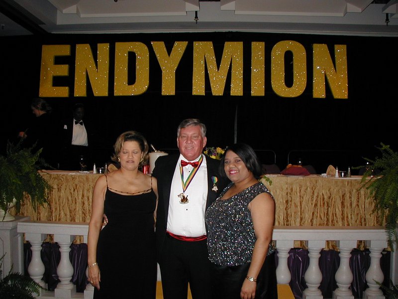 2003-01-18-CoronationBall-12-Sybil-Randy-Monique.JPG