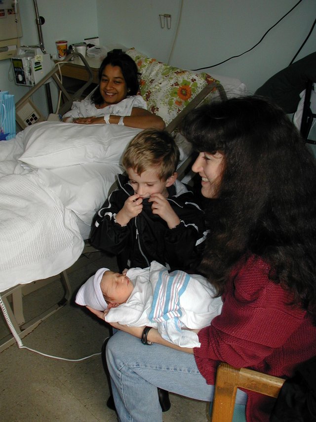 2003-01-25-Sachin-2-Kavita-Chance-Suzi.JPG