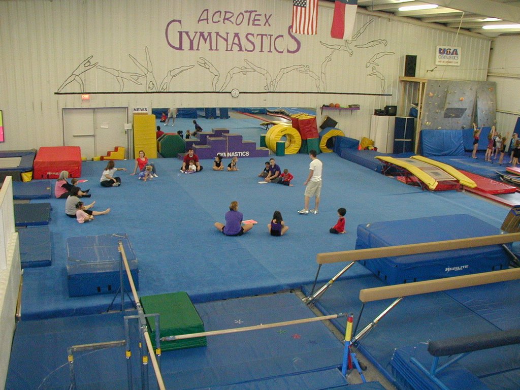 2003-02-04-Acrotex-gymnastics-03.JPG