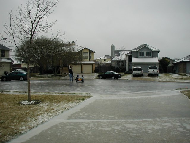 2003-02-25-Frozen-Austin-07-Chance-Dax-Travis-wagon.JPG