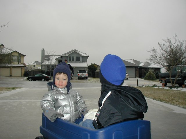 2003-02-25-Frozen-Austin-14-Chance-Dax-Travis-wagon.JPG