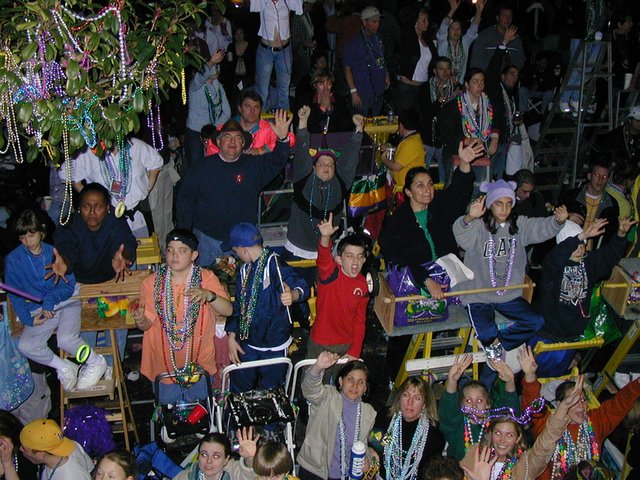 2003-03-01_20-03-47-Parade.JPG