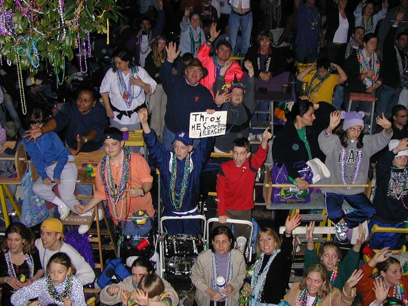 2003-03-01_20-04-03-Parade.JPG
