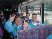 2003-03-01_14-35-55-Parade-Jim-Travis-bus.JPG