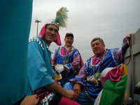 2003-03-01_16-35-49-Parade-Travis-Rob-Randy.JPG