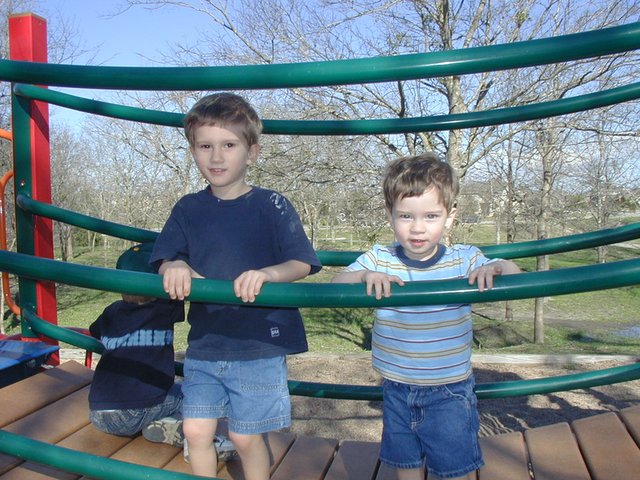 2003-02-23-bday-in-park-6-Chance-Dax.JPG
