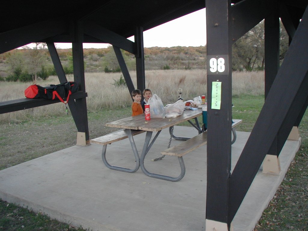 2003/04(April)/Camping/2003-03-21-Camping-Lake-Georgetown-1-Dax-Chance.JPG
