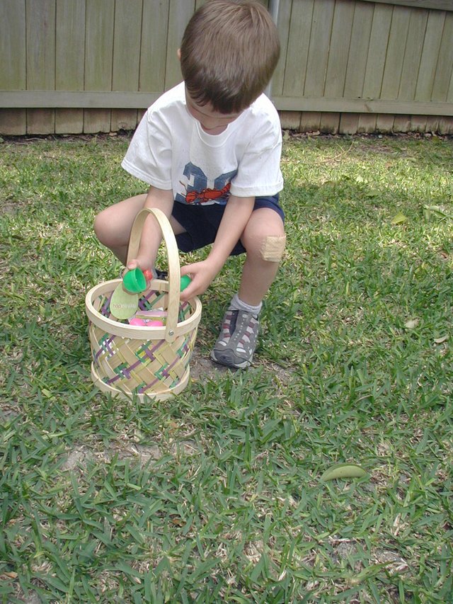 2003/04(April)/Easter/640x480_2003-04-13-Easter-04-Chance.JPG