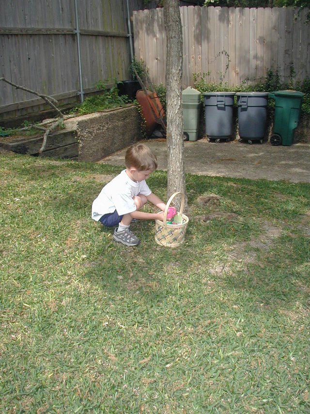 2003/04(April)/Easter/640x480_2003-04-13-Easter-06-Chance.JPG