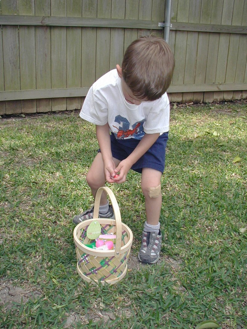 2003/04(April)/Easter/800x600_2003-04-13-Easter-05-Chance.JPG