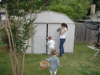 2003-04-20-Easter-day-32-home-hunt-Chance-Dax-Suzi.JPG