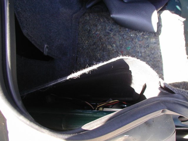 2003/04(April)/James-Car/640x480_P4120053.JPG