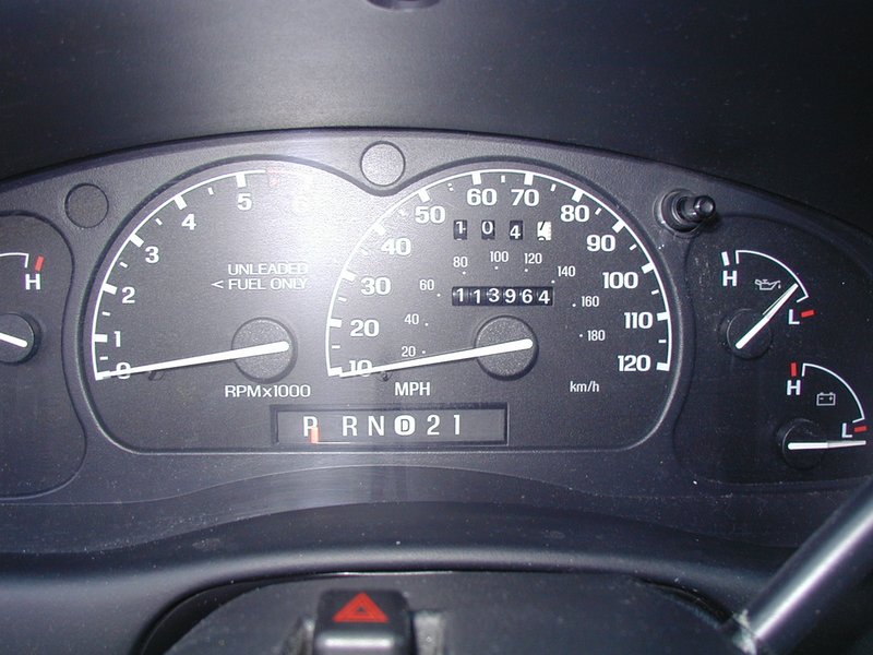 2003/04(April)/Misc/800x600_2003-04-16-Explorer-Forsale-5.JPG