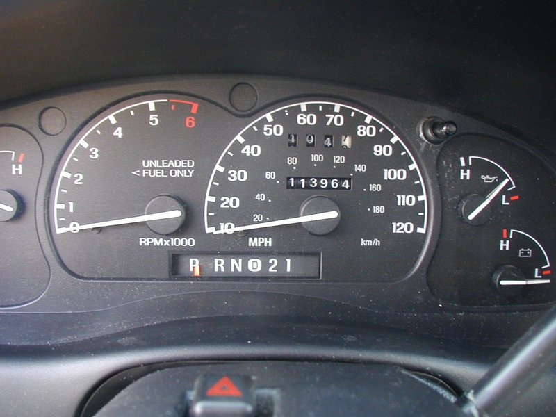 2003/04(April)/Misc/800x600_2003-04-16-Explorer-Forsale-6.JPG