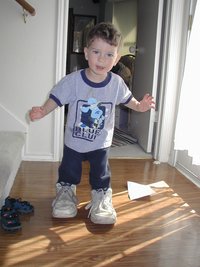 2003-04-08-shoes-1-Dax.JPG