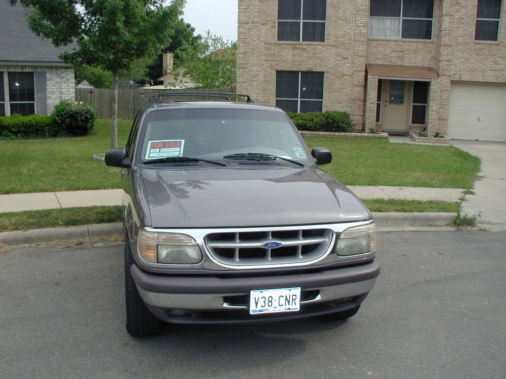 2003-04-18-Ford-Explorer-forsale-3.JPG