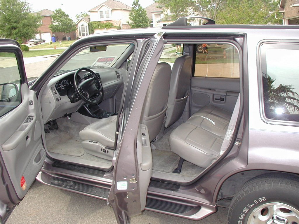 2003-04-18-Ford-Explorer-forsale-6.JPG