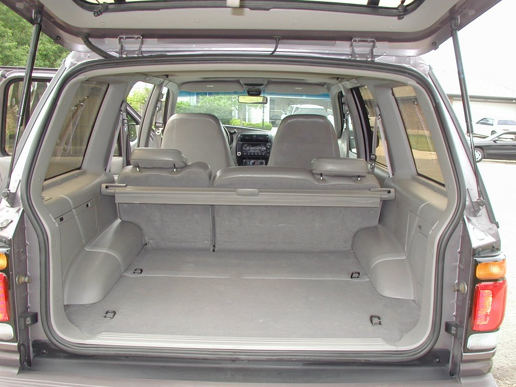 2003-04-18-Ford-Explorer-forsale-7.JPG