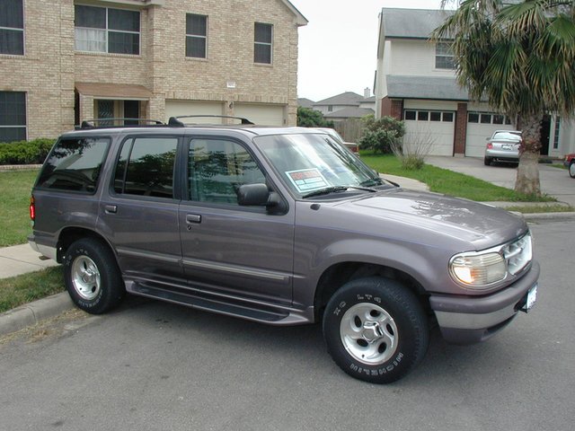 2003-04-18-Ford-Explorer-forsale-1.JPG