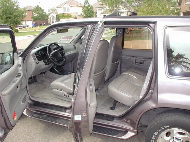 2003-04-18-Ford-Explorer-forsale-6.JPG