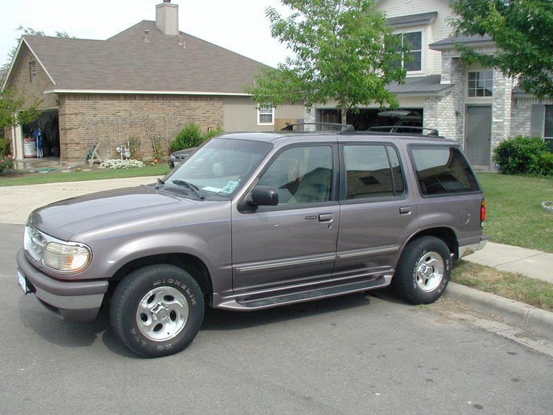 2003-04-18-Ford-Explorer-forsale-2.JPG