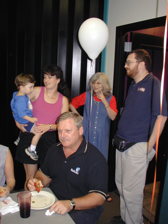 2003-05-07-Dax-Bday-02-GattiTown-Suzi-Jim-Susana-James.JPG