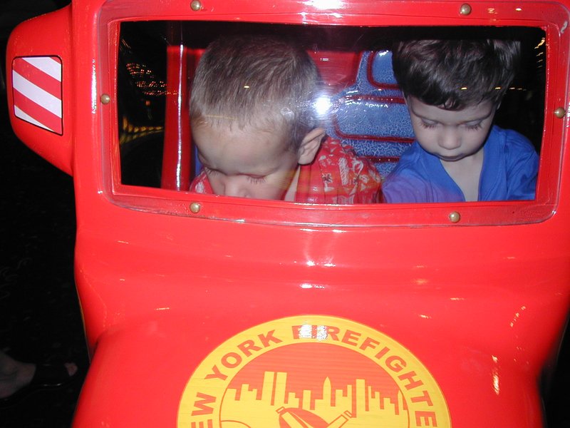 2003-05-07-Dax-Bday-19-GattiTown-Colton.JPG