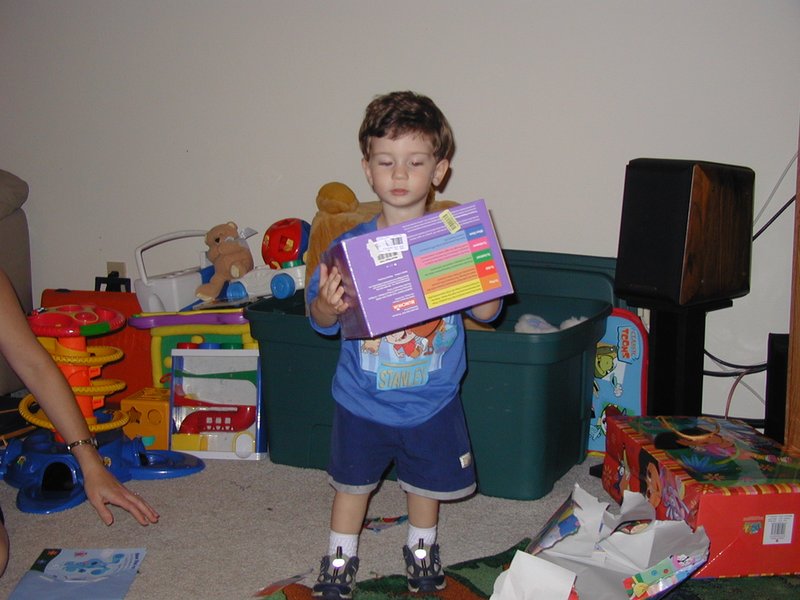 2003-05-07-Dax-Bday-32-GattiTown.JPG