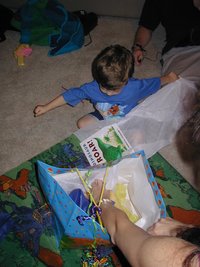 2003-05-07-Dax-Bday-29-GattiTown.JPG