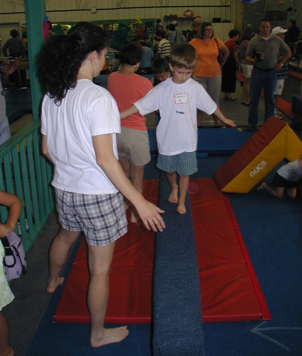 2003-05-10-Chance-Gymnastics-show-22.JPG