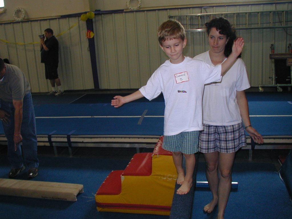 2003-05-10-Chance-Gymnastics-show-25.JPG