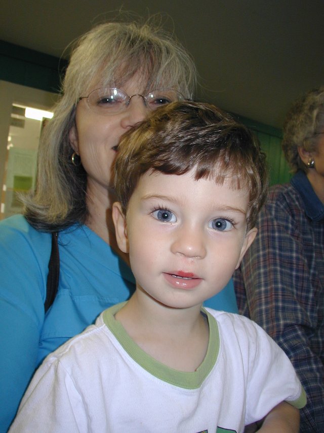 2003-05-10-Chance-Gymnastics-show-02.JPG