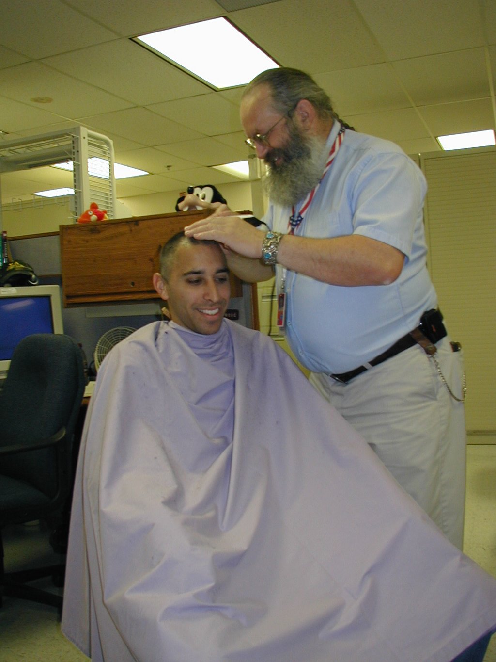 2003-05-08-Haircut-17-Mark-Larry.JPG